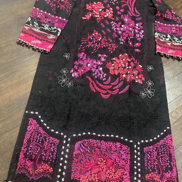 Pakistani dresses - Picture 3 of 7